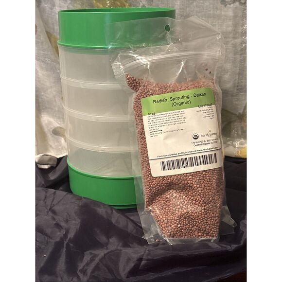 Deluxe Kitchen Crop Seed Sprouter with 4 Growing Trays and 16 Oz Of Radish Seeds - Picture 1 of 7
